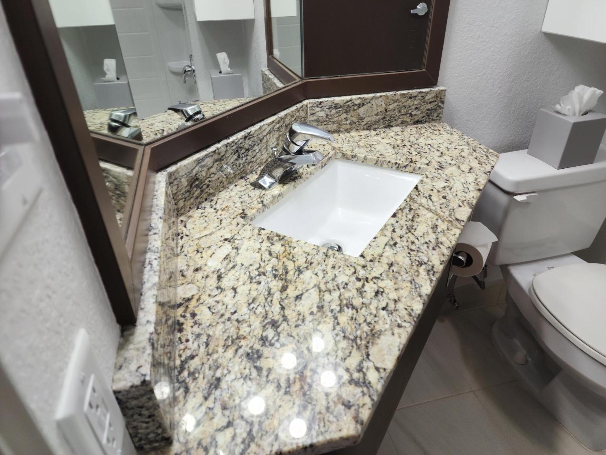 Quality Inn & Suites Denver International Airport Eksteriør billede