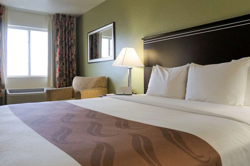Quality Inn & Suites Denver International Airport Værelse billede